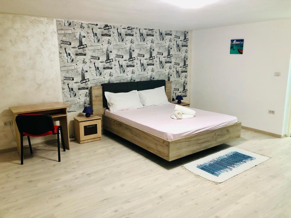 Central Park - Big Apartment - 3 Rooms - Free Parking T5 Timisoara Exterior foto